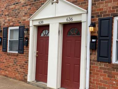 Main picture of 300 Nevis Dr