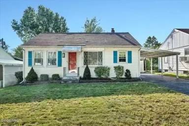 Main picture of 37 Buell St