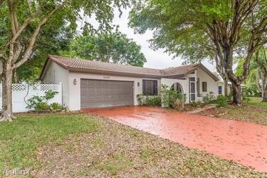Main picture of 21290 Purple Sage Ln