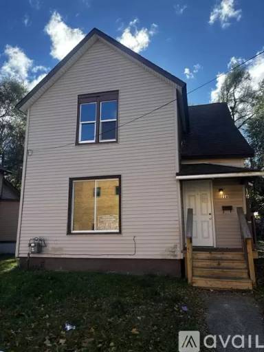 Main picture of 116 Lake St