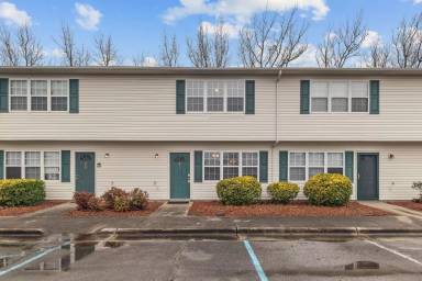 Main picture of 94 Century Ct