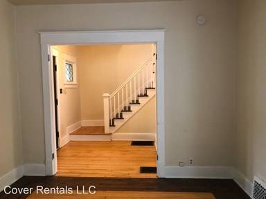 Main picture of 707 Phoebe St