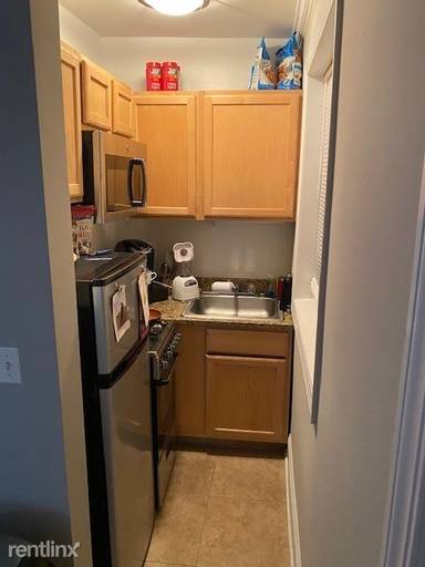 Main picture of 1939 N Lincoln Ave