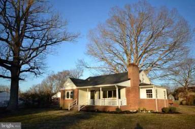 Main picture of 906 Washington Ave