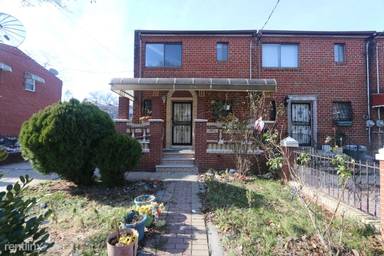 Main picture of 254 Amboy St