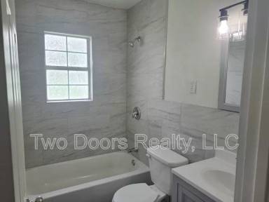 Main picture of 222 W Fairchild Dr