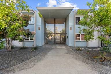 Main picture of 6120 Decena Dr