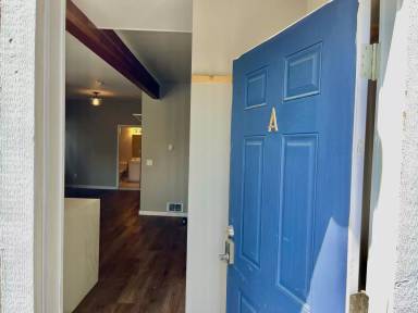 Main picture of 2606 E Madison St
