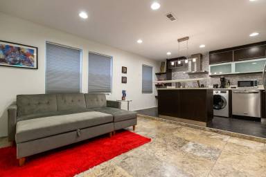 Main picture of 1220 Holbrook Ter NE