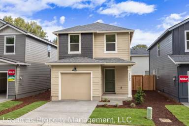 Main picture of 12105 NE 62nd Pl