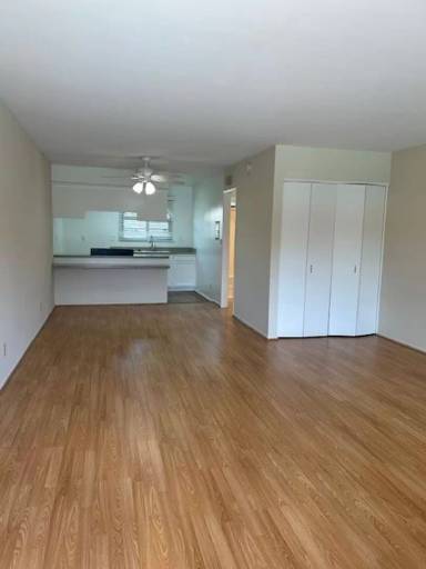 Main picture of 1092 E Main St