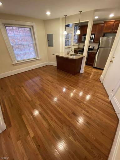 Main picture of 3020 Patterson Ave