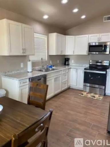 Main picture of 2130 San Jose Blvd