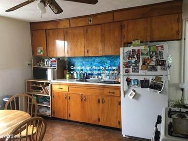 Main picture of 18 Burget Ave