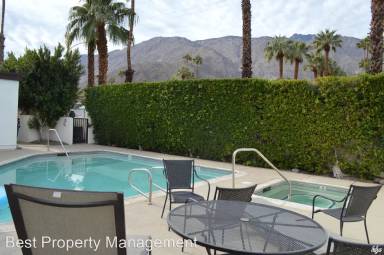 Main picture of 860 N Indian Canyon Dr