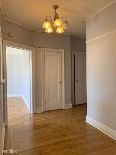 Main picture of 3718 Park Ave