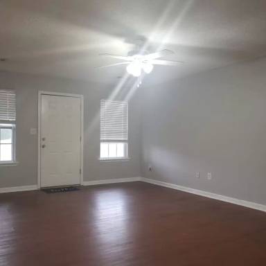 Main picture of 714 Macey St