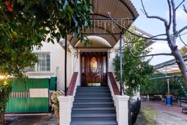 Main picture of 308 6th St