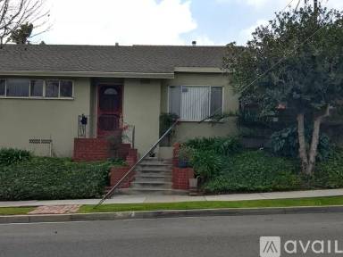 Main picture of 5022 E 3rd St