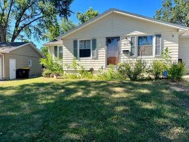 Main picture of 3612 E 25th St