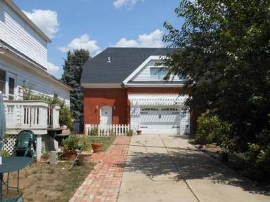 Main picture of 609 W Colorado Ave