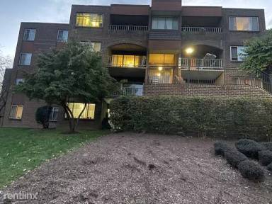 Main picture of 422 Girard St