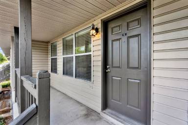 Main picture of Whispering Oaks Apartments