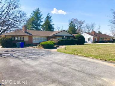 Main picture of 10373 Lombardi Dr