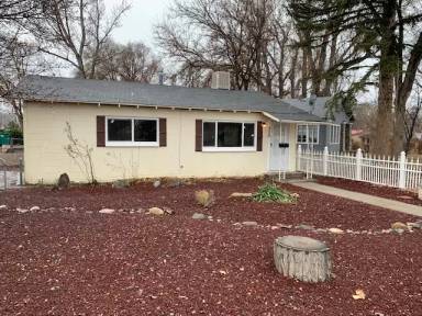 Main picture of 510 Lovers Ln
