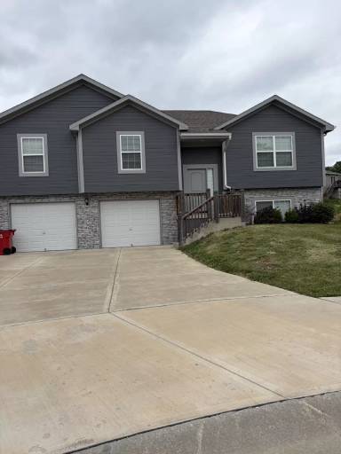 Main picture of 20201 E 23rd Ter Ct S