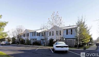 Main picture of 382 Waterside Ave