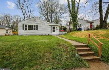 Main picture of 12120 Valleywood Dr