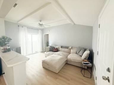 Main picture of 175 133rd Ave E