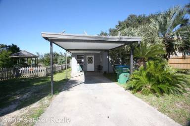 Main picture of 21804 Marlin Ave