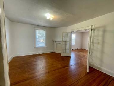 Main picture of 400 Westover Blvd