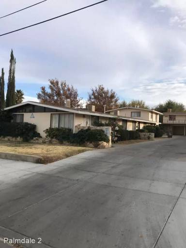 Main picture of 936 E Avenue Q12