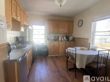 Main picture of 140 Hollis Ave