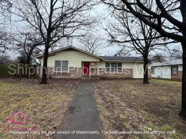 Main picture of 2200 N 51st St