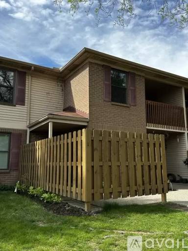 Main picture of 19355 Surrey Ln