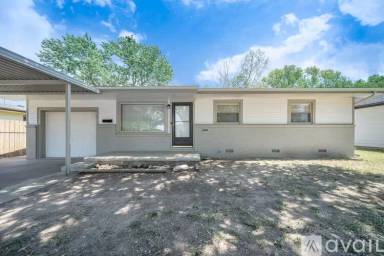 Main picture of 2620 S Fern Ave
