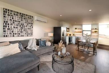 Main picture of 2664 L St