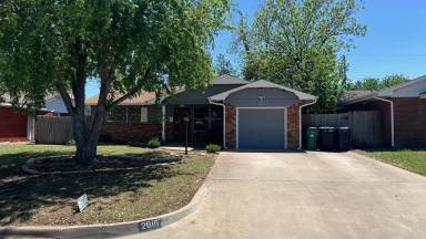 Main picture of 2616 SW 68th St