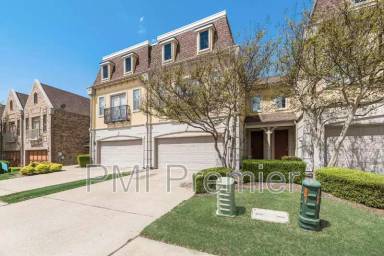 Main picture of 321 Metropolitan Dr