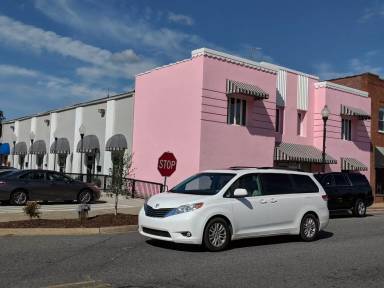 Main picture of 301 E Main St