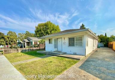 Main picture of 1761 Myrtle Ave