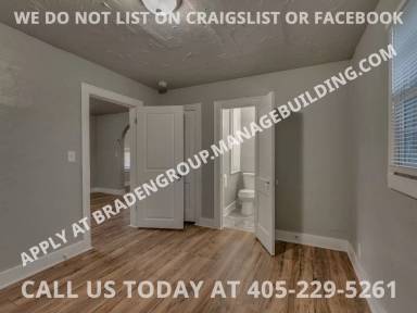 Main picture of 2138 N Bath Ave