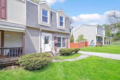 Main picture of 52 Leete St