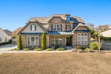 Main picture of 5230 Scenic Valley Dr