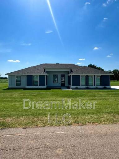 Main picture of 5258 Lily Ln