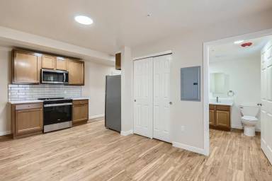 Main picture of Carr Street Flats